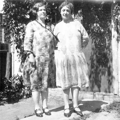 [Unknown lady with Aunt Carrie]